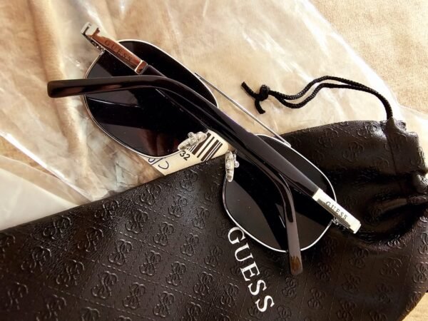 Guess Factory - Image 4